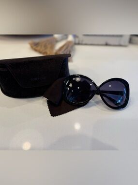 Tom Ford Margot TF226 Black Oversized Women's Sunglasses